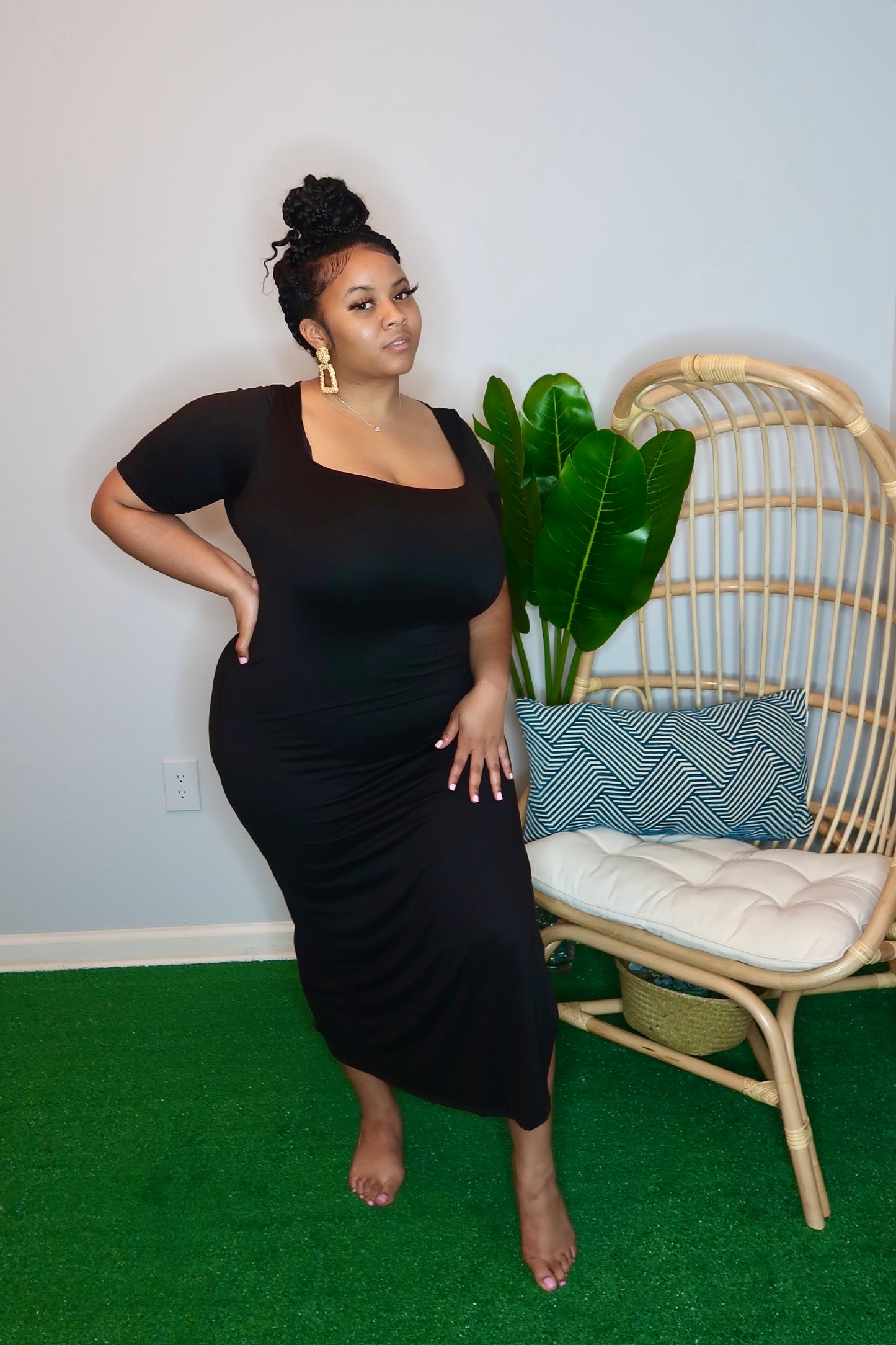 Cassie Slit Maxi Dress- Black